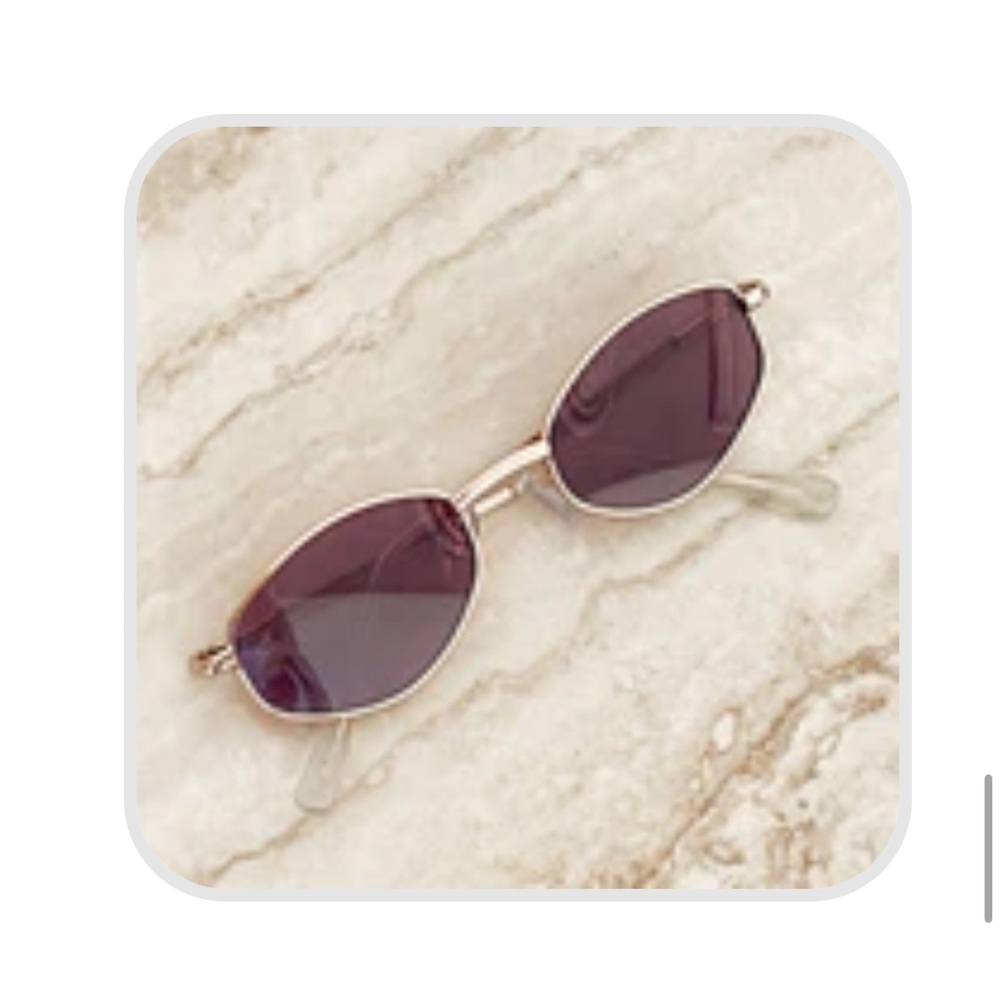 Dippin Daisy’s Destination Sunnies NWT